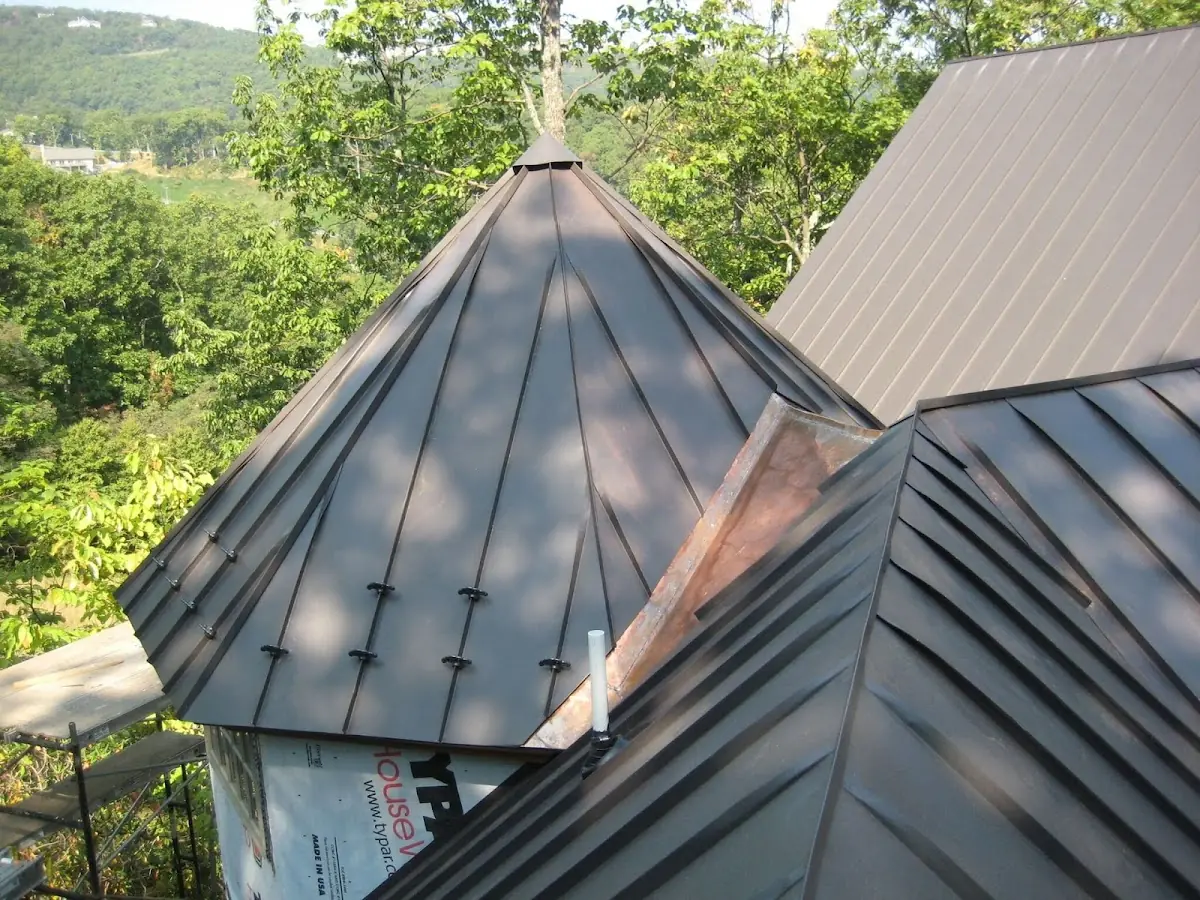 Professional Shingle Replacement & Repair by Craftsman Roofing in Highland Park